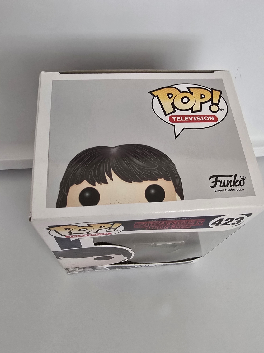 Funko Pop! Television Stranger Things Mike Wheeler with Walkie Talkie #423 - Picture 2 of 6
